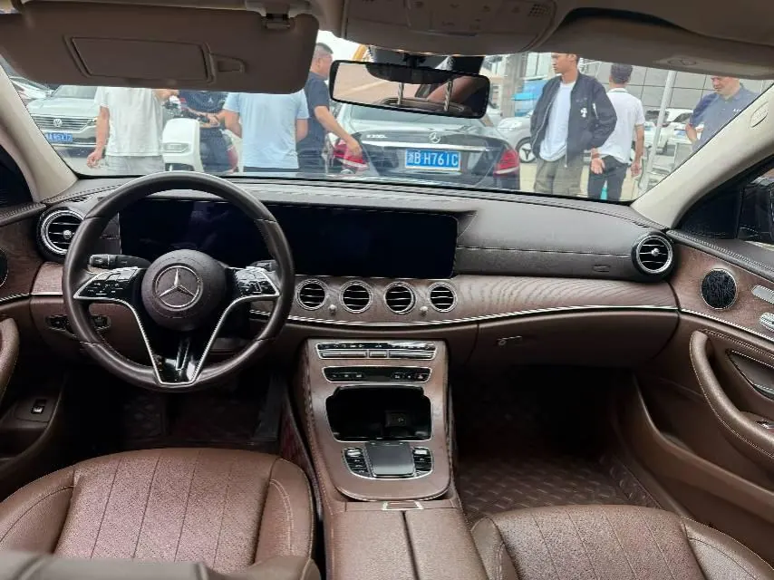 Mercedes Benz E-Class 2023 E 300 L 2.0T Fashion Automatic Gear 5
