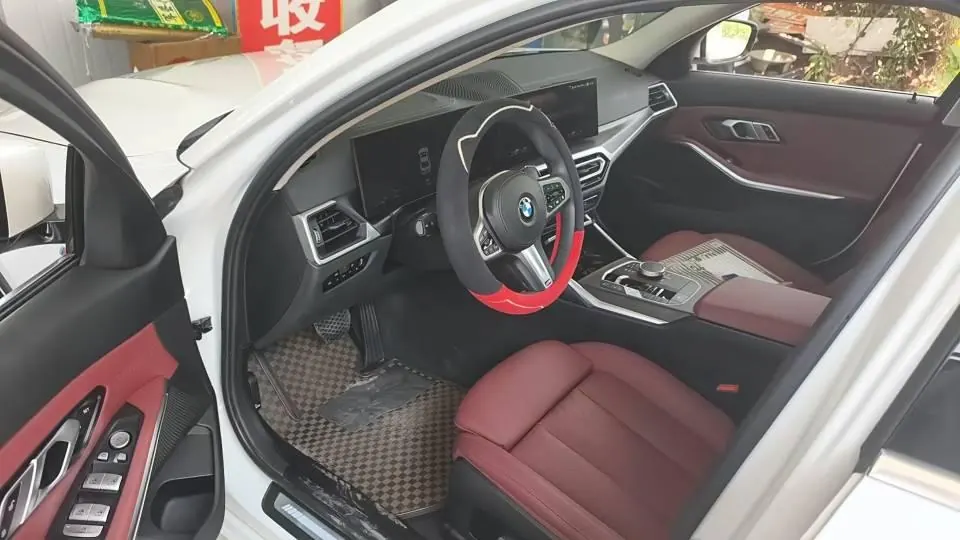 BMW 3 Series 2023 325i 2.0T M Sports Suit Automatic Gear 5