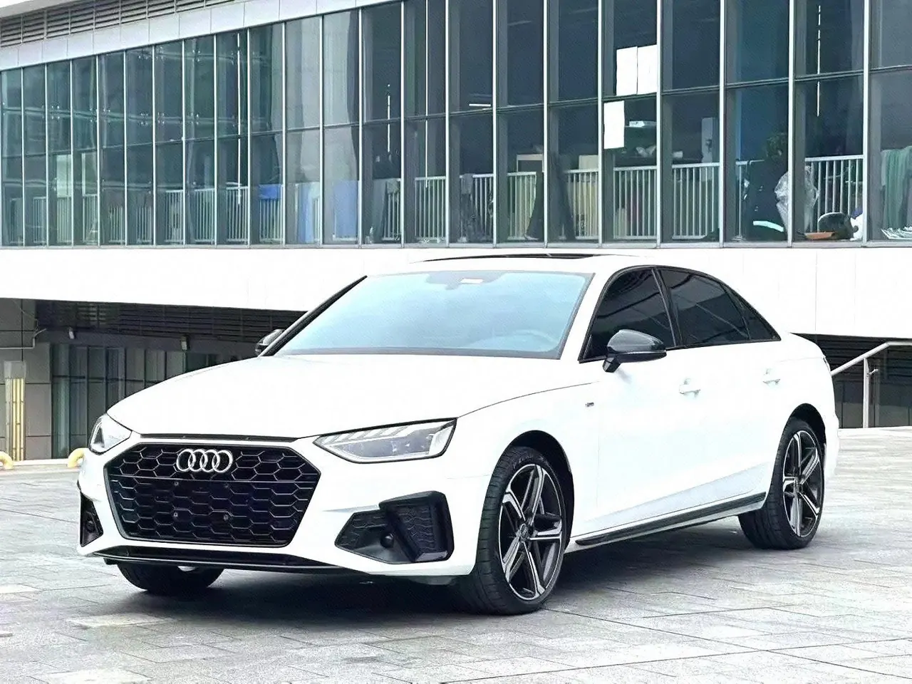 Audi 2023 A4L 2.0TFSI 40TFSI Deluxe Dynamic Automatic - View 1