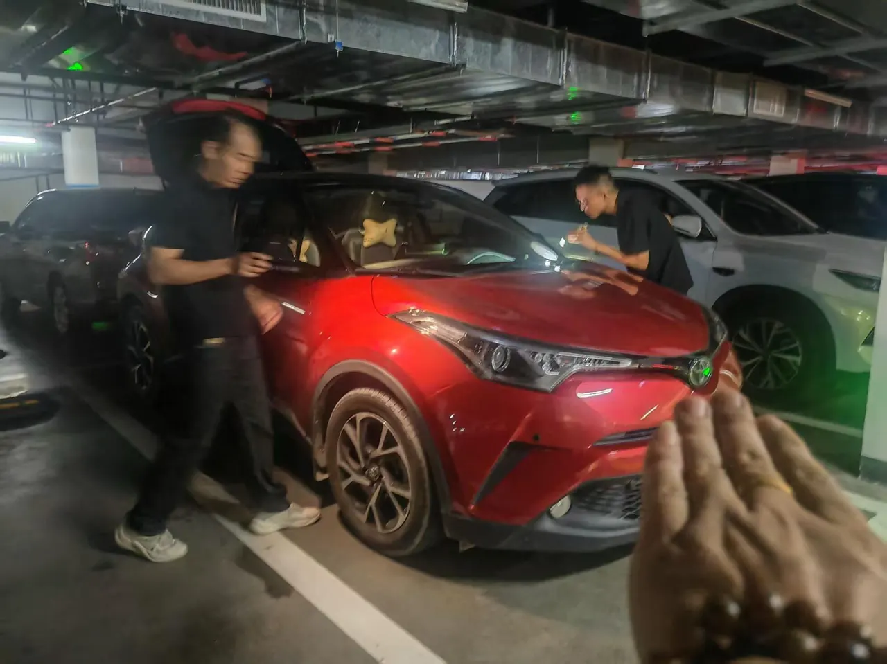 Toyota 2020 C- HR 2.0 stepless leading version of automatic gear 5