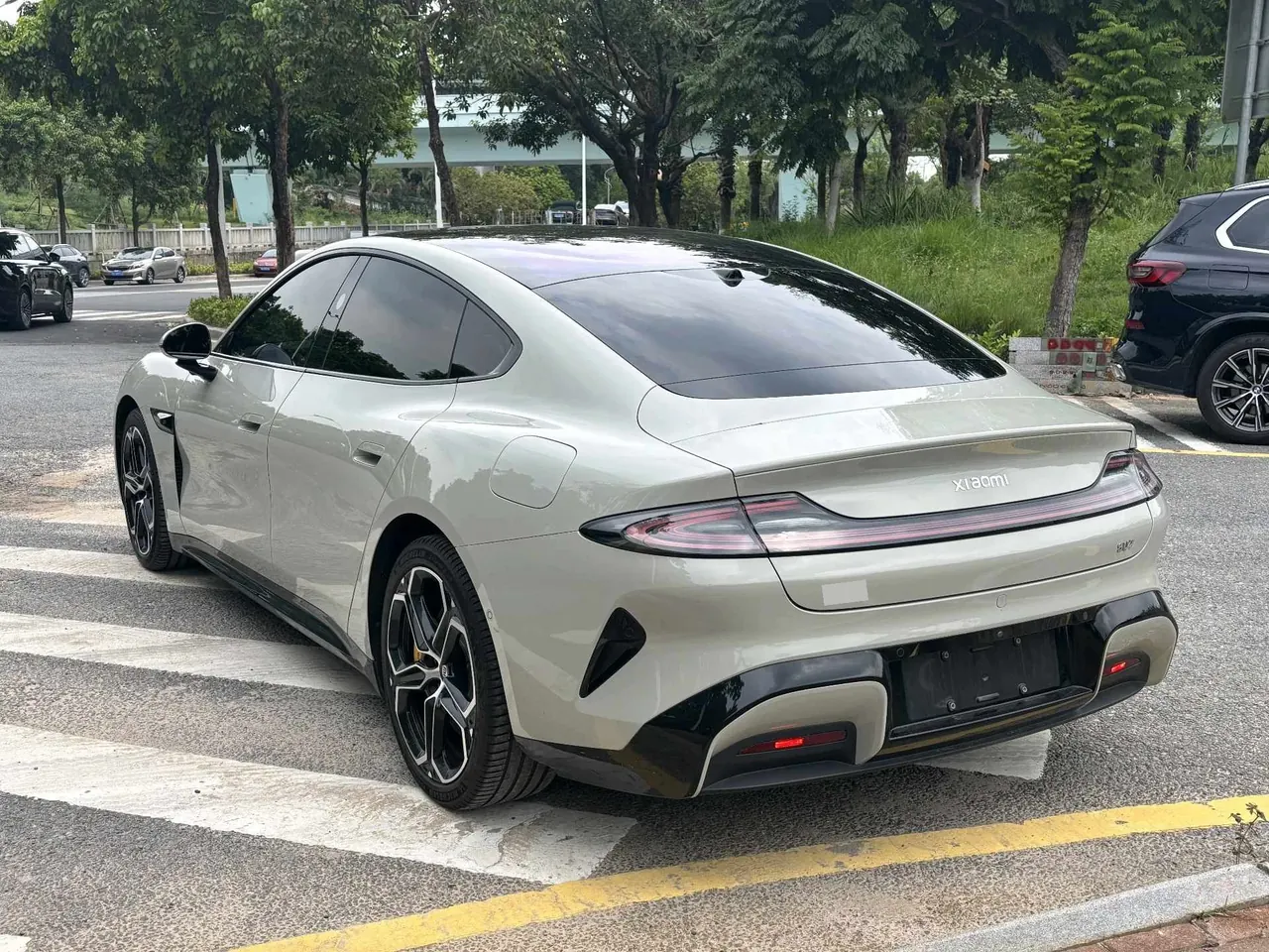 MI 2024 SU 7 700km Rear Drive Long Endurance Smart Driving Edition Automatic Gear 7