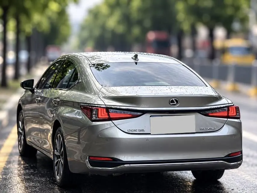Lexus ES (Imported) 2022 ES200 2.0 Stepless Deluxe Edition Automatic Gear 9