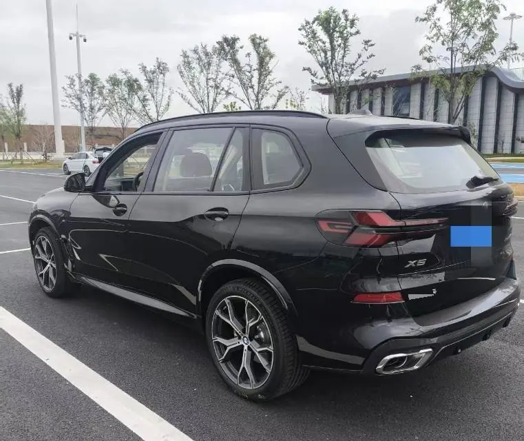 BMW 2026 X5 xDrive30Li 48V 2.0T exclusive m sports obsidian night suit (modified) automatic gear 3