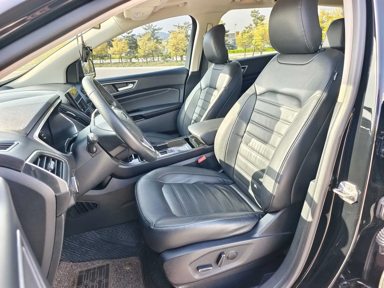 Ford 2020 Ruijie 2.0T EcoBoost 12250.00g Drive Hao Rui 7-seat Automatic Gear 3