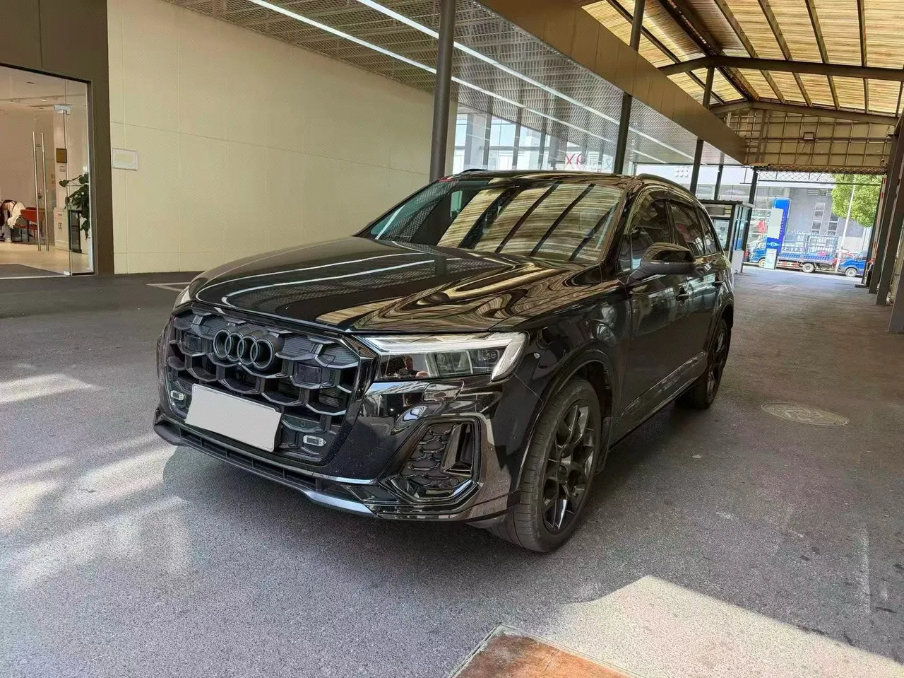 Audi Q7 (Imported) 2024 Q7 2.0TFSI 45TFSI Quattro S line Black Samurai Automatic Gear - View 1