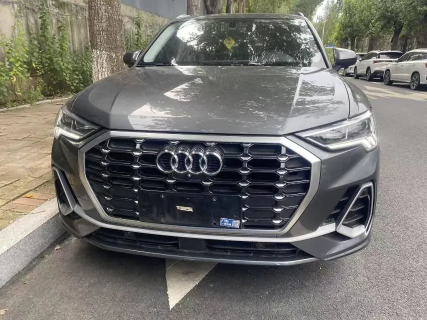 Audi 2021 Q3 1.4TFSI 35TFSI Aggressive Dynamic Automatic 2
