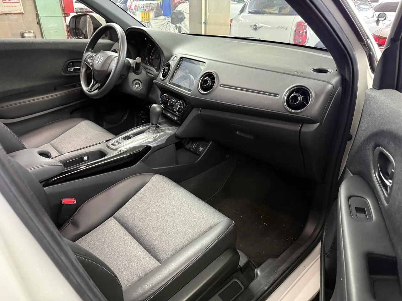 Honda 2020 XR-V 1.5 Stepless Comfort Edition Automatic Gear 4