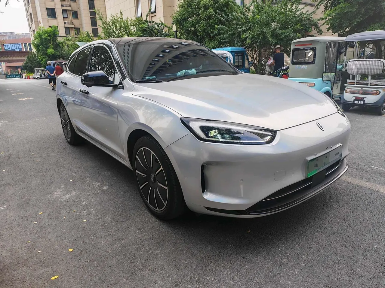 AITO 2022 AITO M5 EV four-wheel drive performance version automatic gear 3