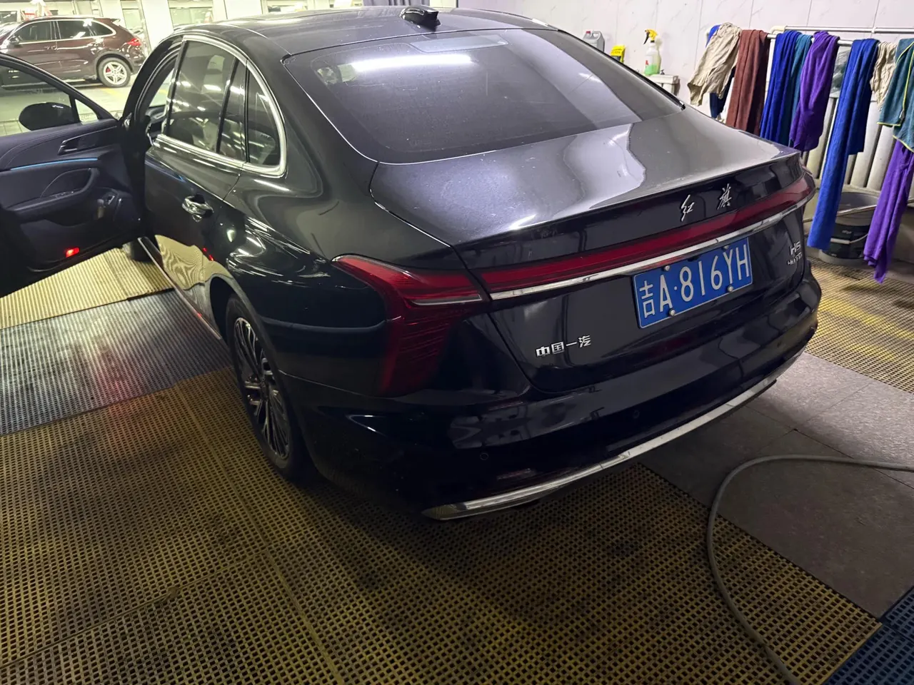 HongQi 2023 H5 1.8T Official Edition Automatic Gear 7