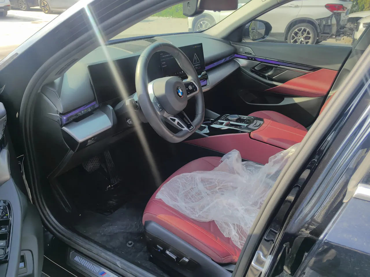 BMW 5 Series 2025 530Li 48V 2.0T Leading M Sports Suit Automatic Gear 4
