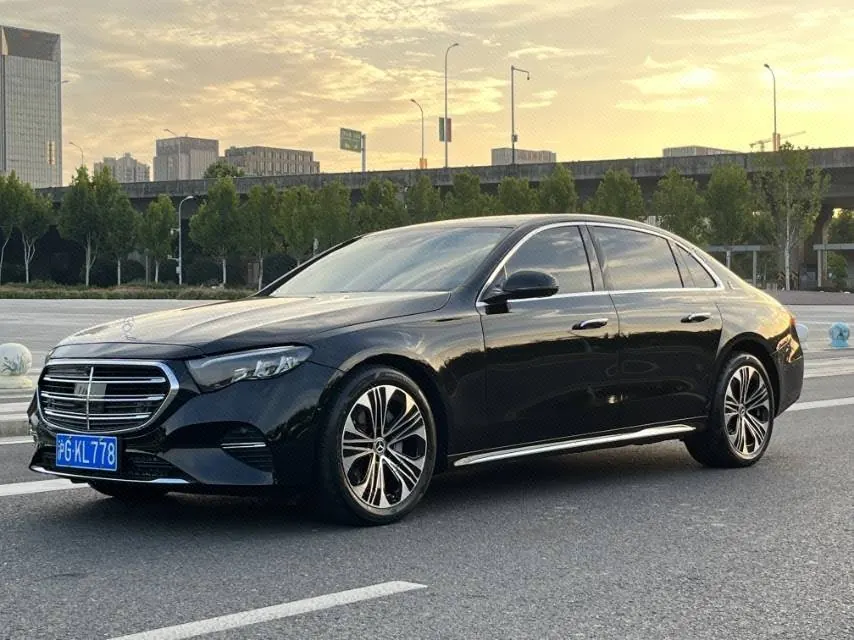 Mercedes Benz E Class 2025 E 300 L 48V 2.0T Luxury (Modified) Automatic Gear - View 1