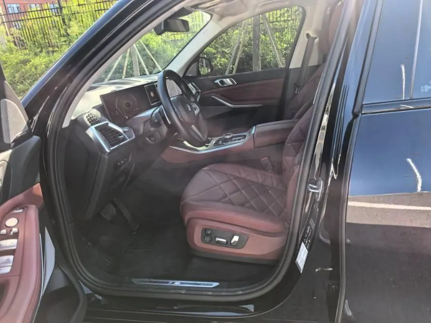BMW 2025 X5 xDrive30Li 48V 2.0T exclusive m sports obsidian night suit automatic gear 8