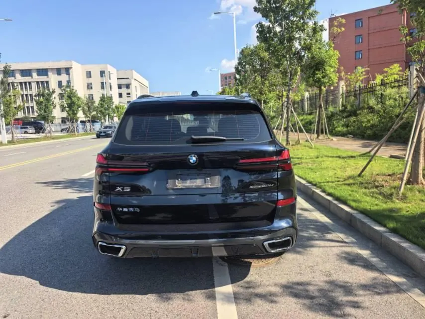 BMW 2025 X5 xDrive30Li 48V 2.0T exclusive m sports obsidian night suit automatic gear 9