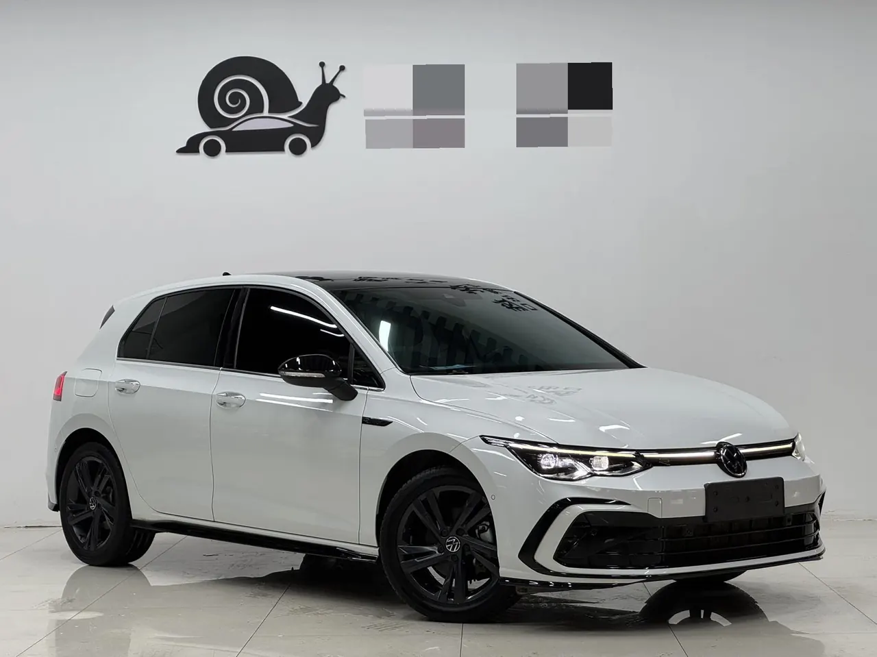 Volkswagen 2021 Golf 8 R-Line 1.4TSI 280TSI Automatic 3