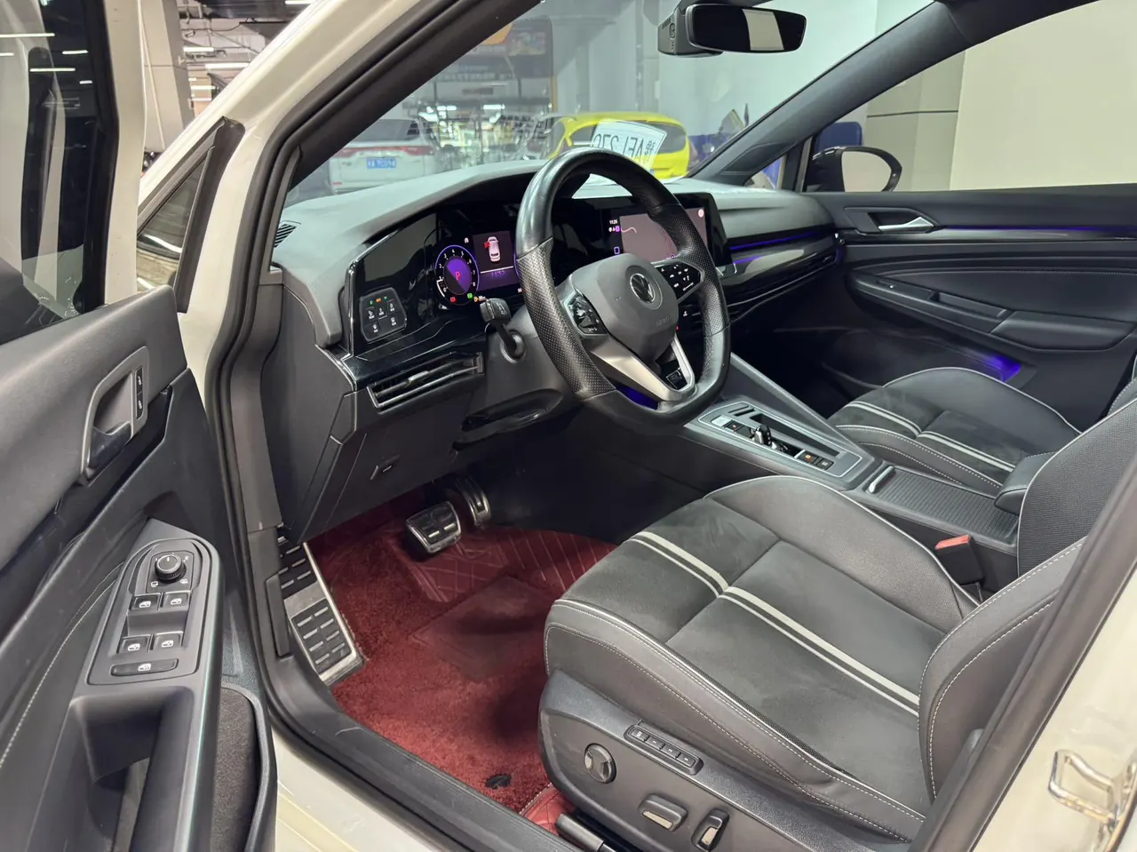 Volkswagen 2021 Golf 8 R-Line 1.4TSI 280TSI Automatic 7