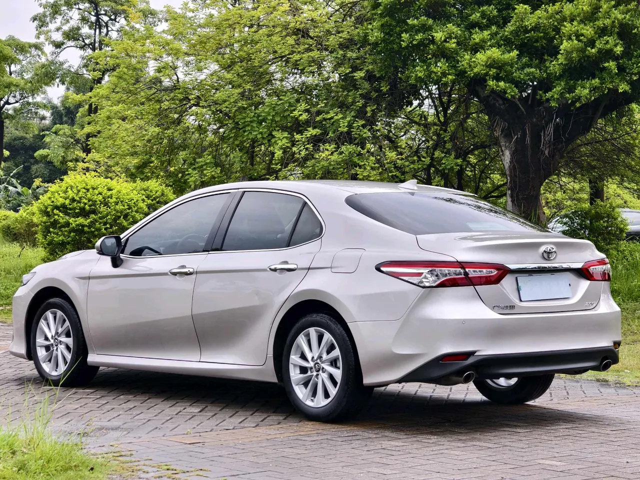 Toyota 2021 Camry 2.0G Stepless Deluxe Edition Automatic Gear 7