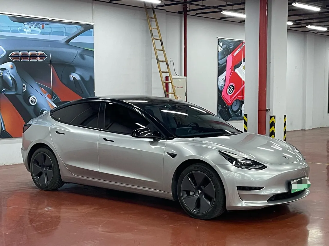 Tesla 2022 Model 3 rear-wheel drive version of automatic transmission 3