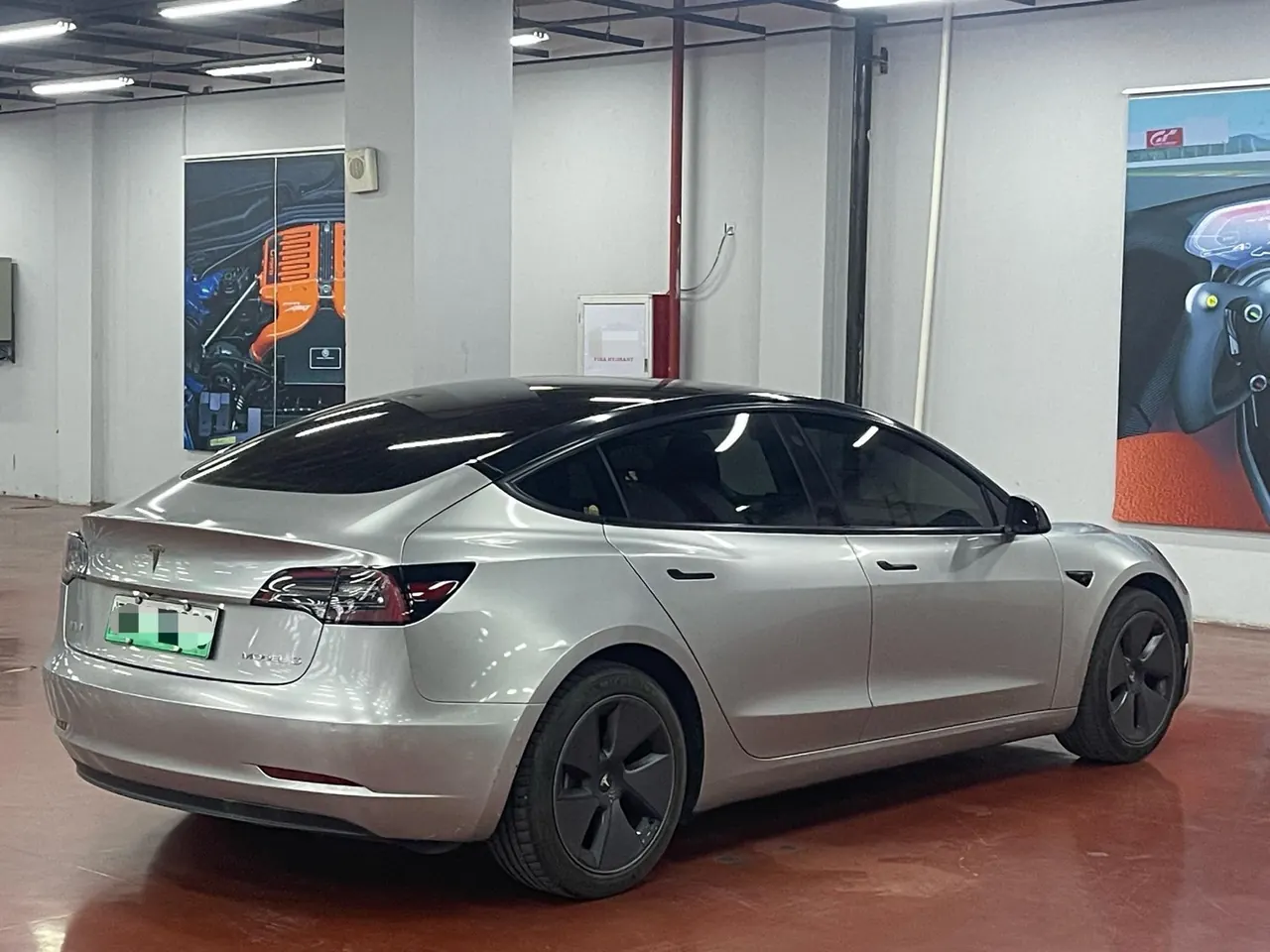 Tesla 2022 Model 3 rear-wheel drive version of automatic transmission 8