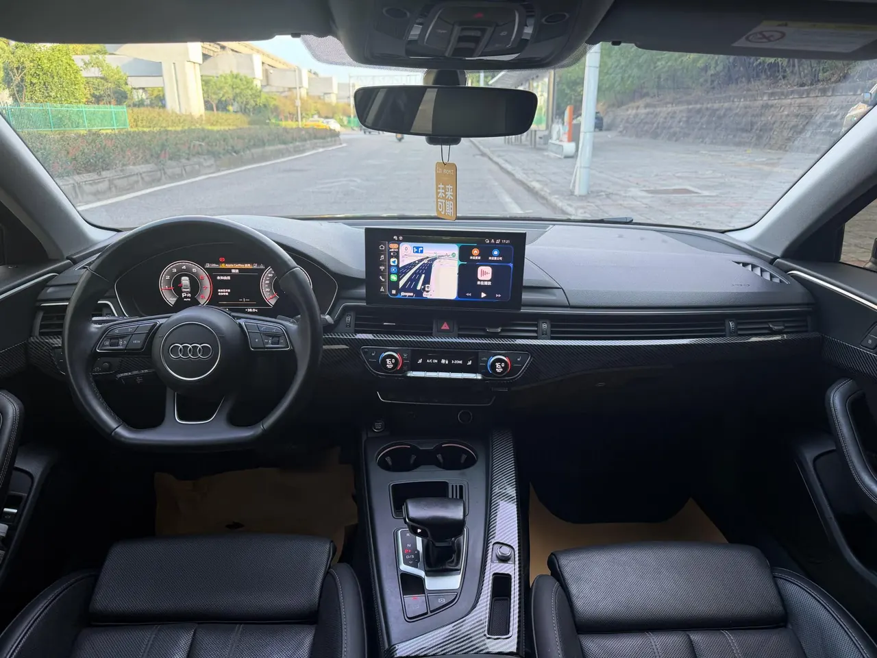 Audi 2022 A4L 2.0TFSI 40TFSI Deluxe Dynamic Automatic 2