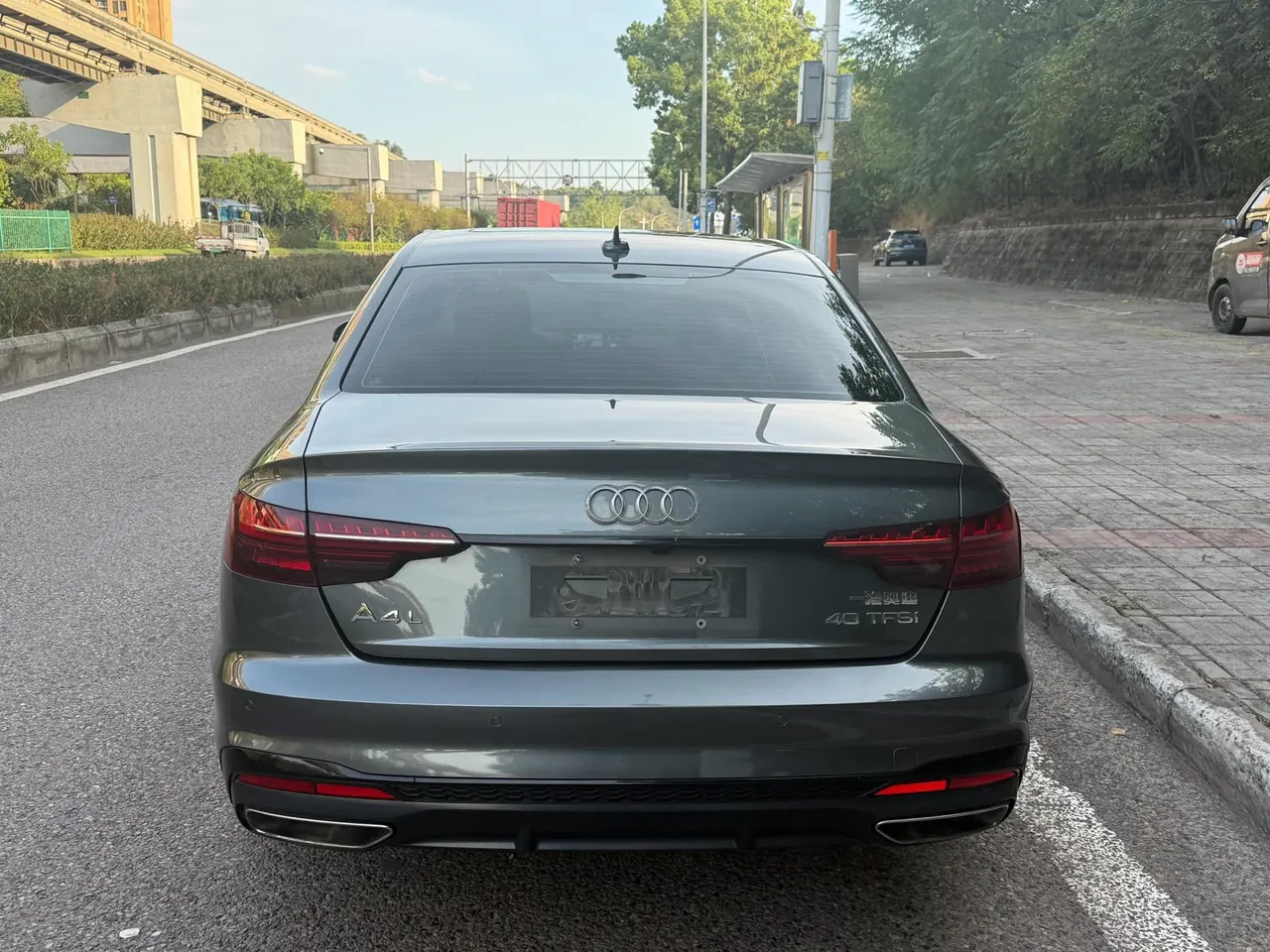 Audi 2022 A4L 2.0TFSI 40TFSI Deluxe Dynamic Automatic 5