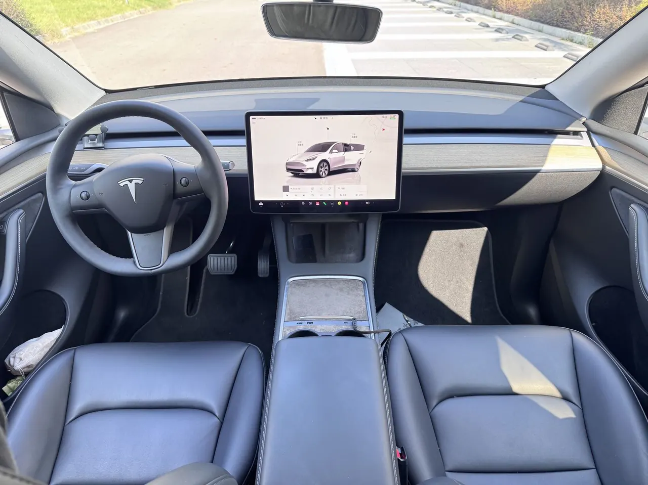 Tesla 2022 Model Y rear-wheel drive version (facelift) automatic gear 5