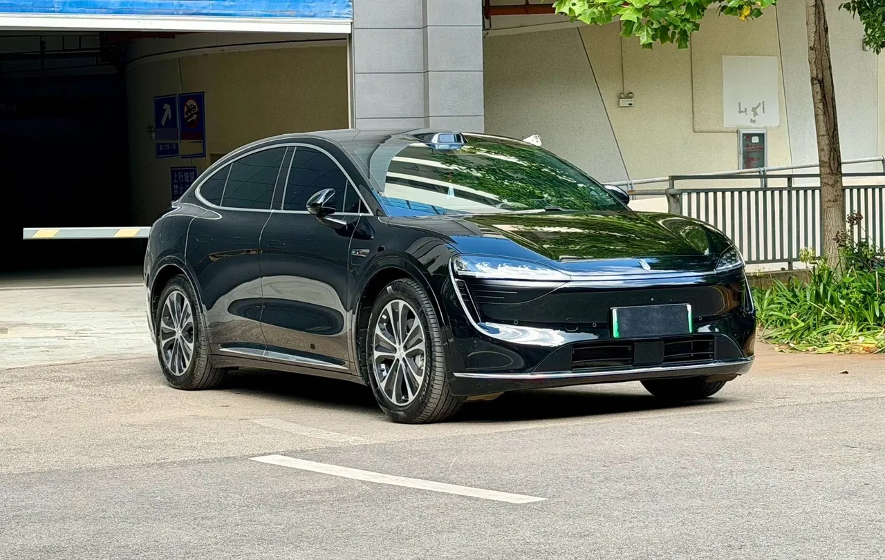 Intellectual 2025 R 7 251km Max Automatic Gear 5