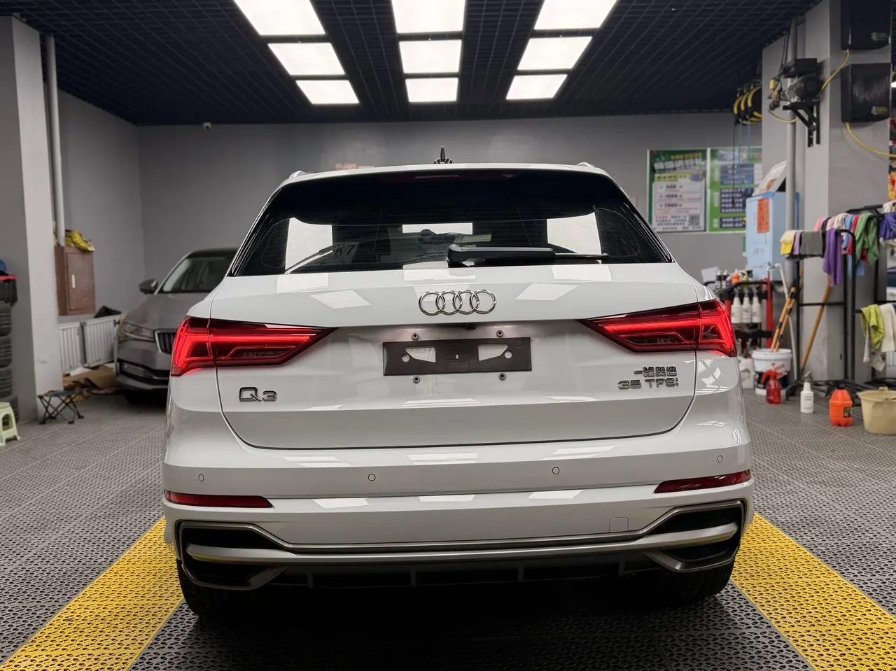 Audi 2022 Q3 1.4TFSI 35TFSI Aggressive Dynamic Automatic 2