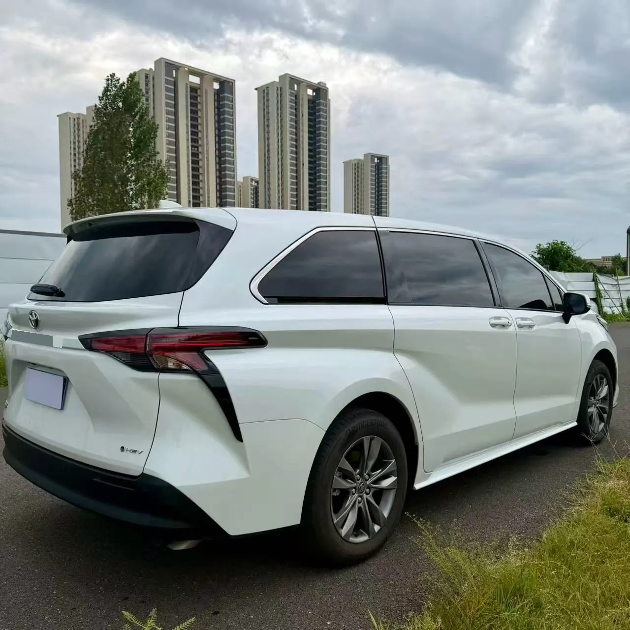 Toyota 2026 Sana 2.5 Stepless Two-Drive Comfort Edition Automatic Transmission 6