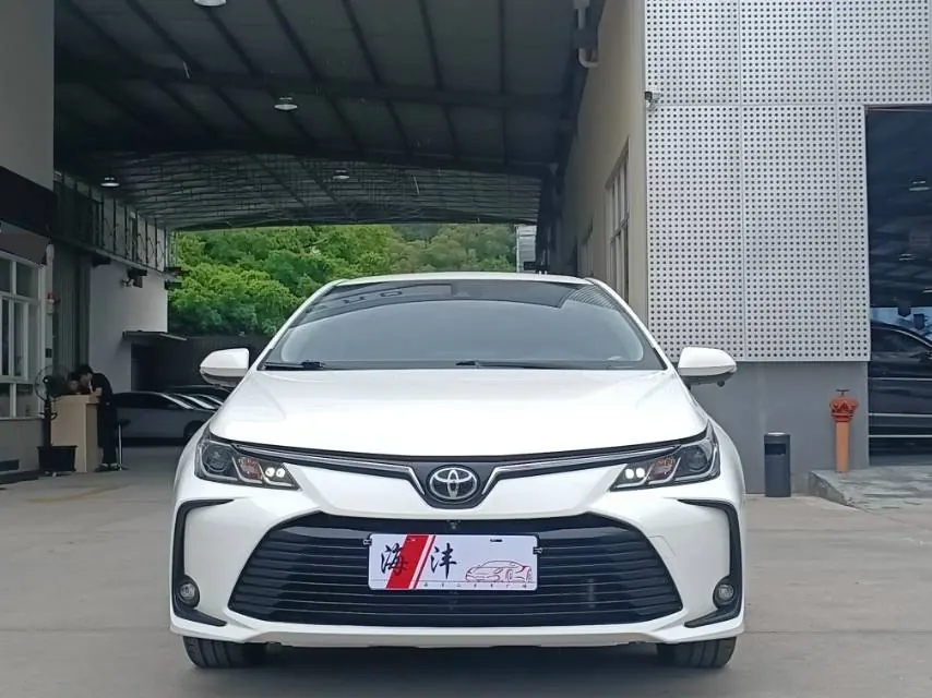 Toyota 2021 corolla 1.2T stepless elite PLUS version of automatic gear 2