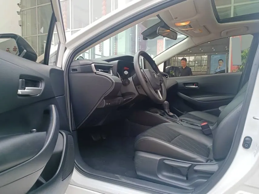 Toyota 2021 corolla 1.2T stepless elite PLUS version of automatic gear 5