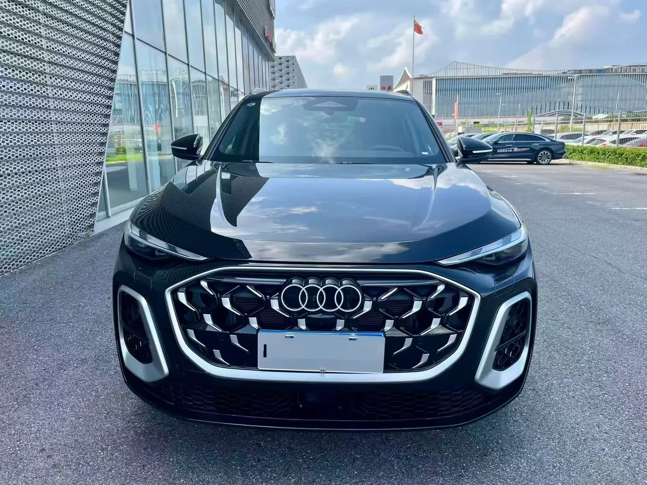 Audi 2026 Q5L 2.0T Smart Hybrid Luxury Automatic Gear 2