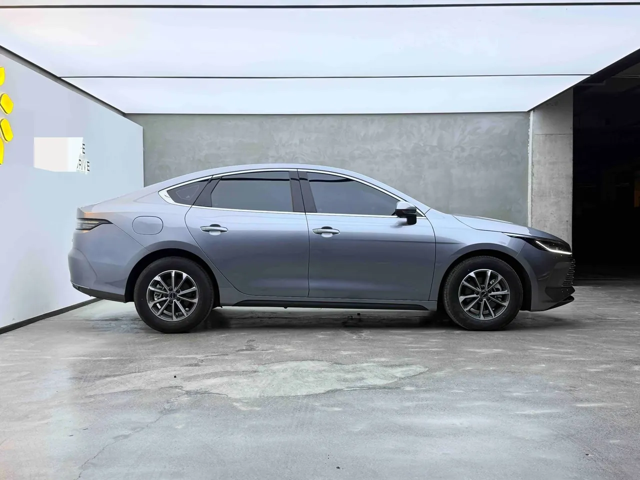 BYD 2024 Qin PLUS DM-i 1.5 stepless glory version 55KM leading automatic gear 5