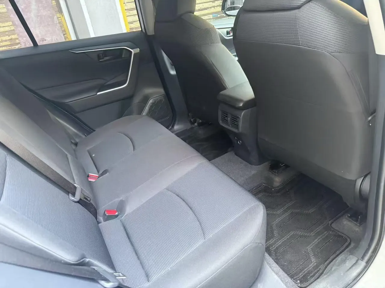 Toyota 2024 RAV4 Rongbo 2.0 Stepless Two-Drive City Edition Automatic Gear 5