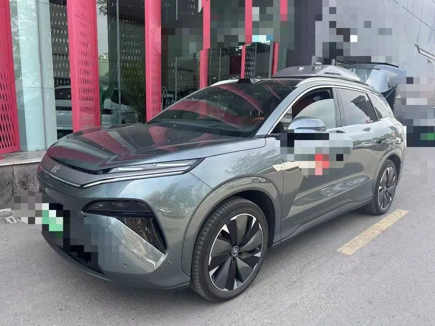 BYD 2025 Tang L DM 1.5T stepless 175KM unmanned aerial vehicle player version automatic gear - View 1