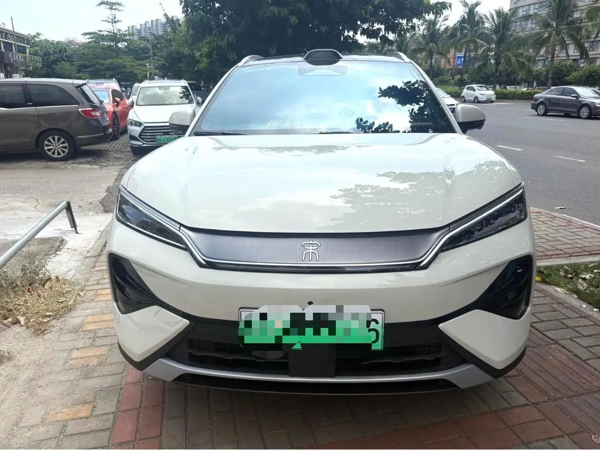 BYD 2026 Song Ultra EV 710KM Exceed Automatic Transmission 2