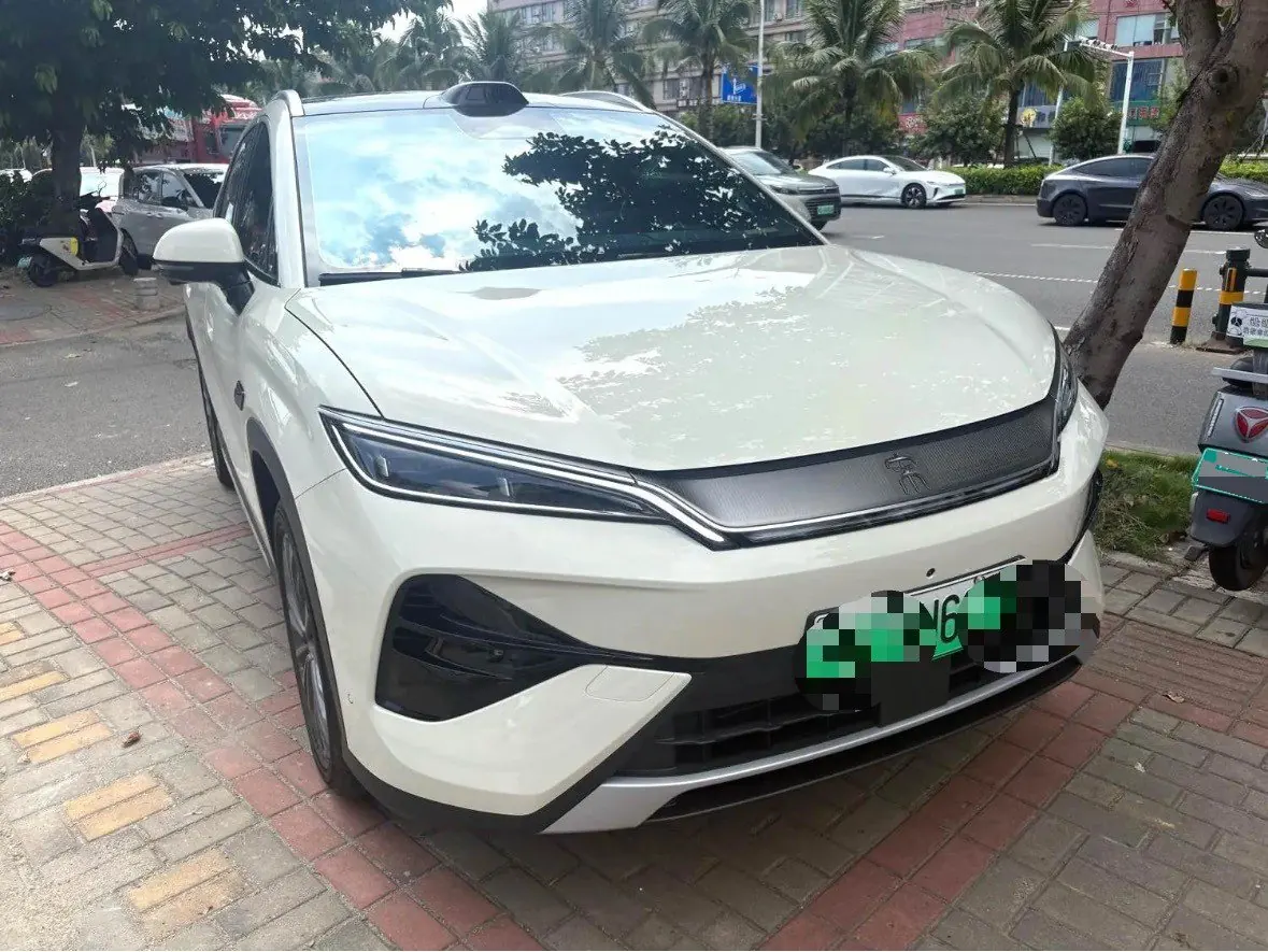BYD 2026 Song Ultra EV 710KM Exceed Automatic Transmission 3