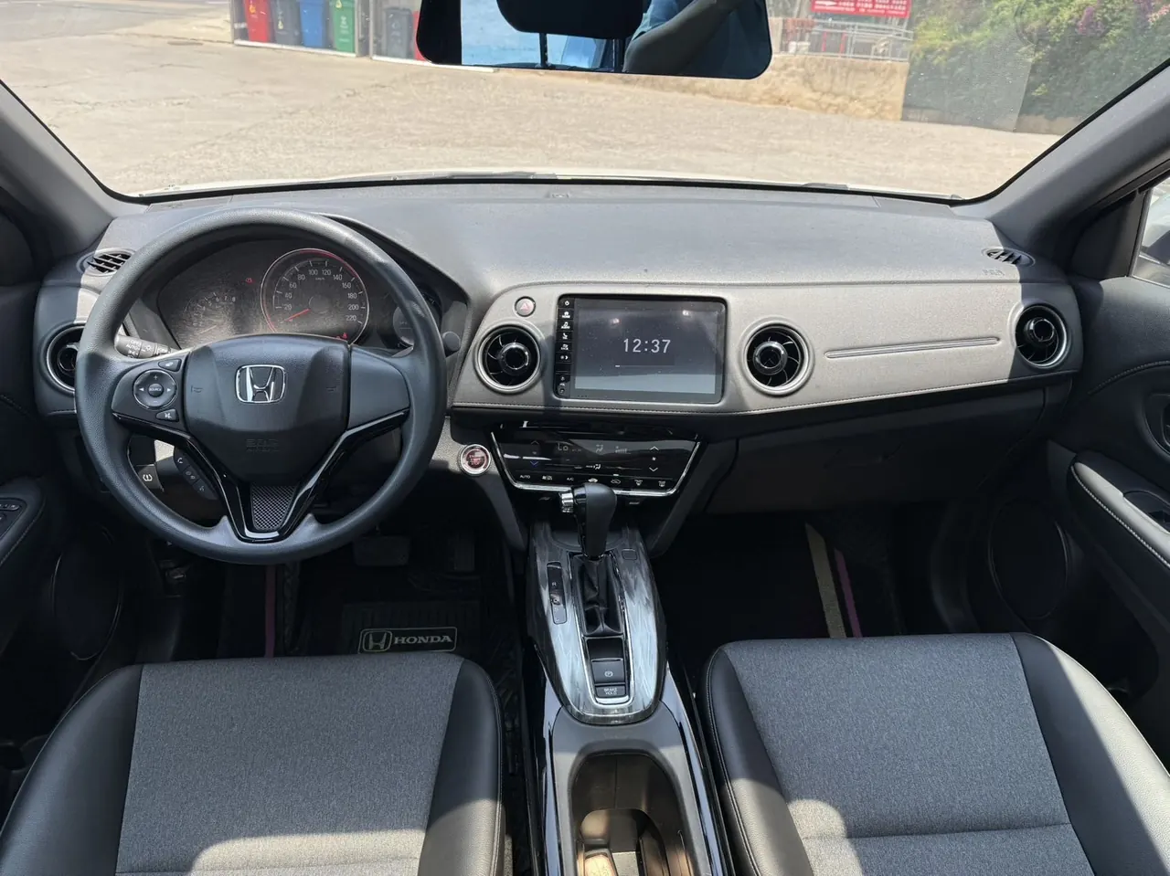 Honda 2022 XR-V 1.5T Stepless 220TURBO Obsidian Edition Automatic Gear 4