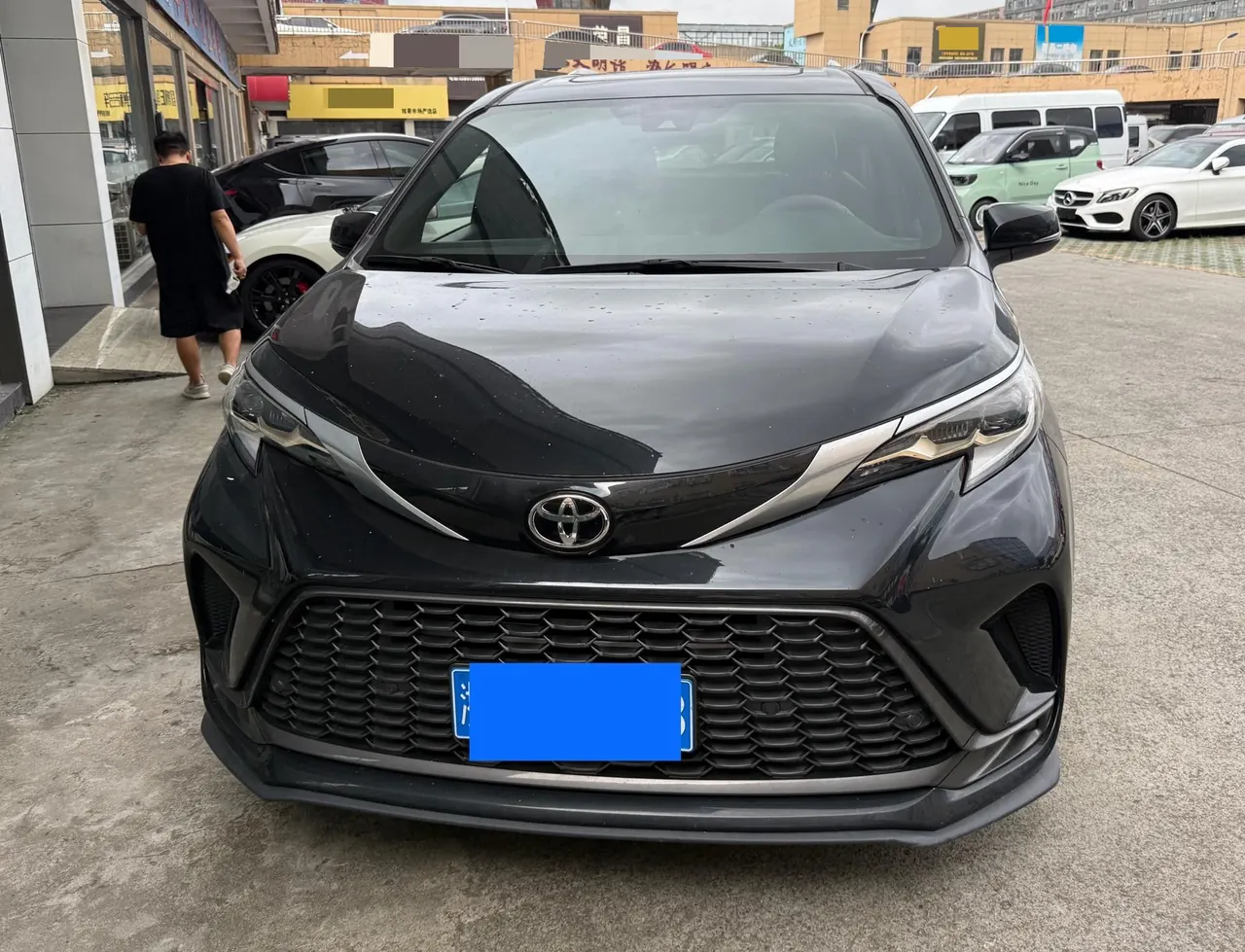 Toyota 2024 Grevia HYBRID 2.5 Stepless Deluxe Edition Automatic Transmission 2