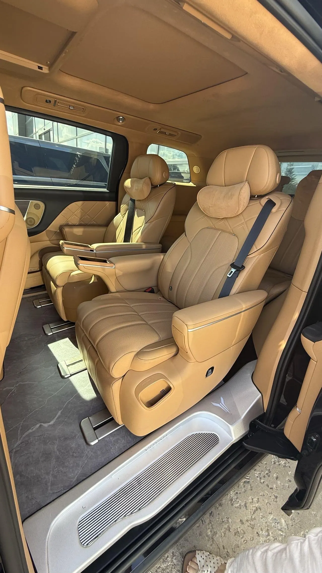 Voyah 2025 dreamers PHEV 1.5T four-wheel drive flagship dry Kun version automatic gear 5