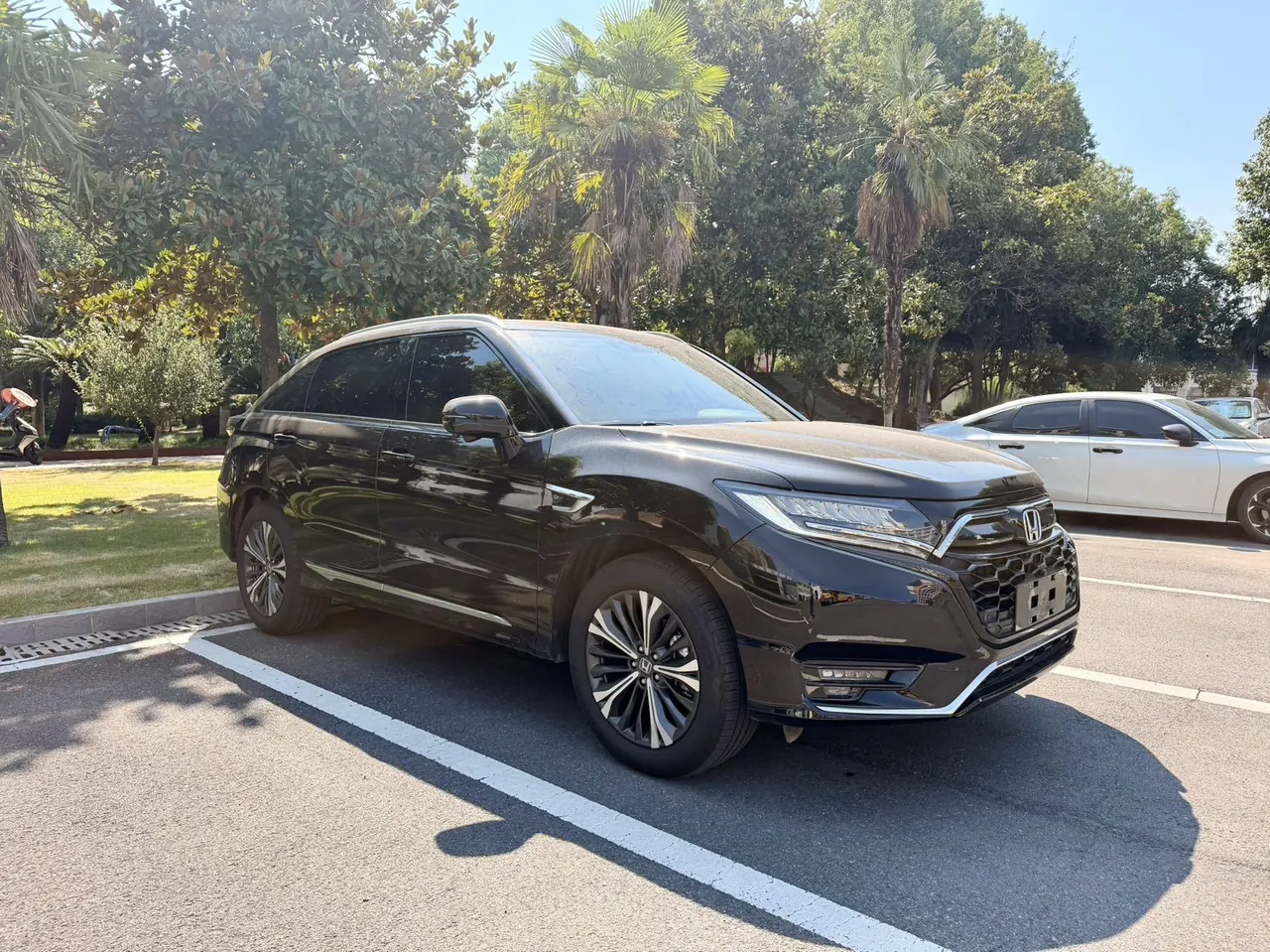 Honda 2020 UR-V 2.0T 370TURBO 4-wheel drive exclusive automatic gear 3