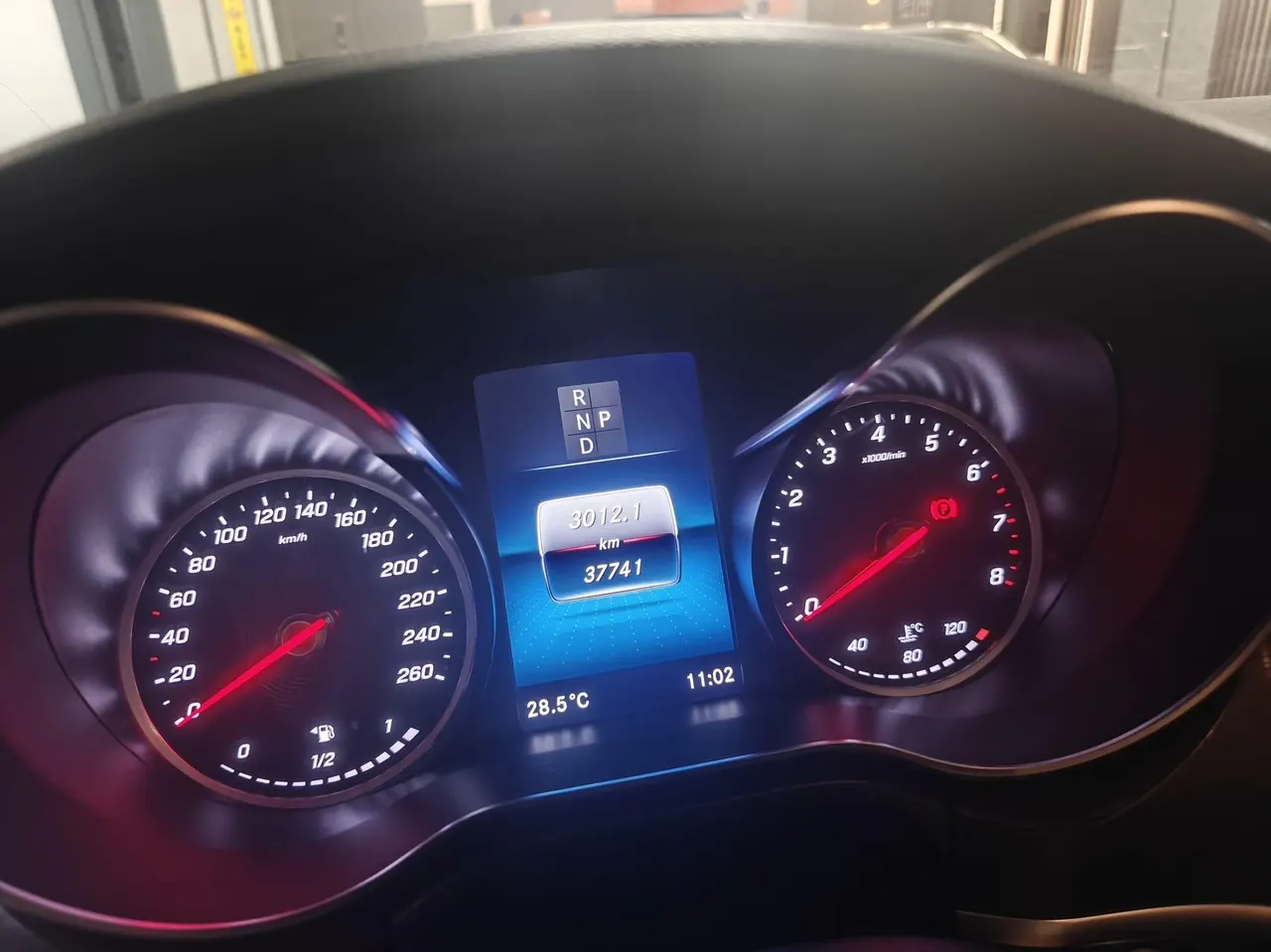 Mercedes Benz Class V 2022V 260 2.0T Pilot Edition Automatic Gear 9