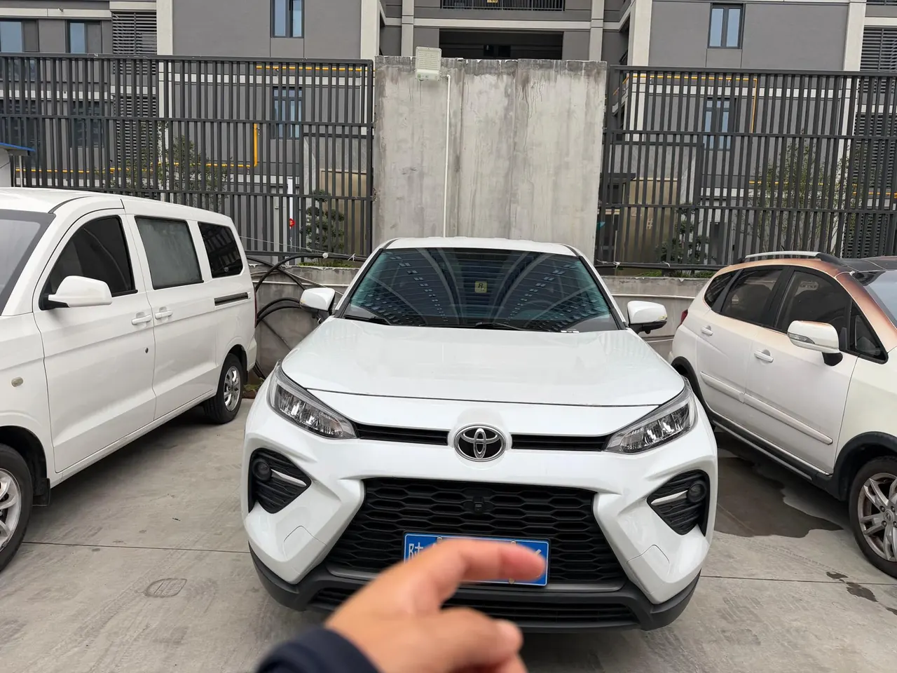 Toyota 2022 Wilanda 2.0 Stepless Two-Drive Leading Edition (Modified) Automatic Gear 2