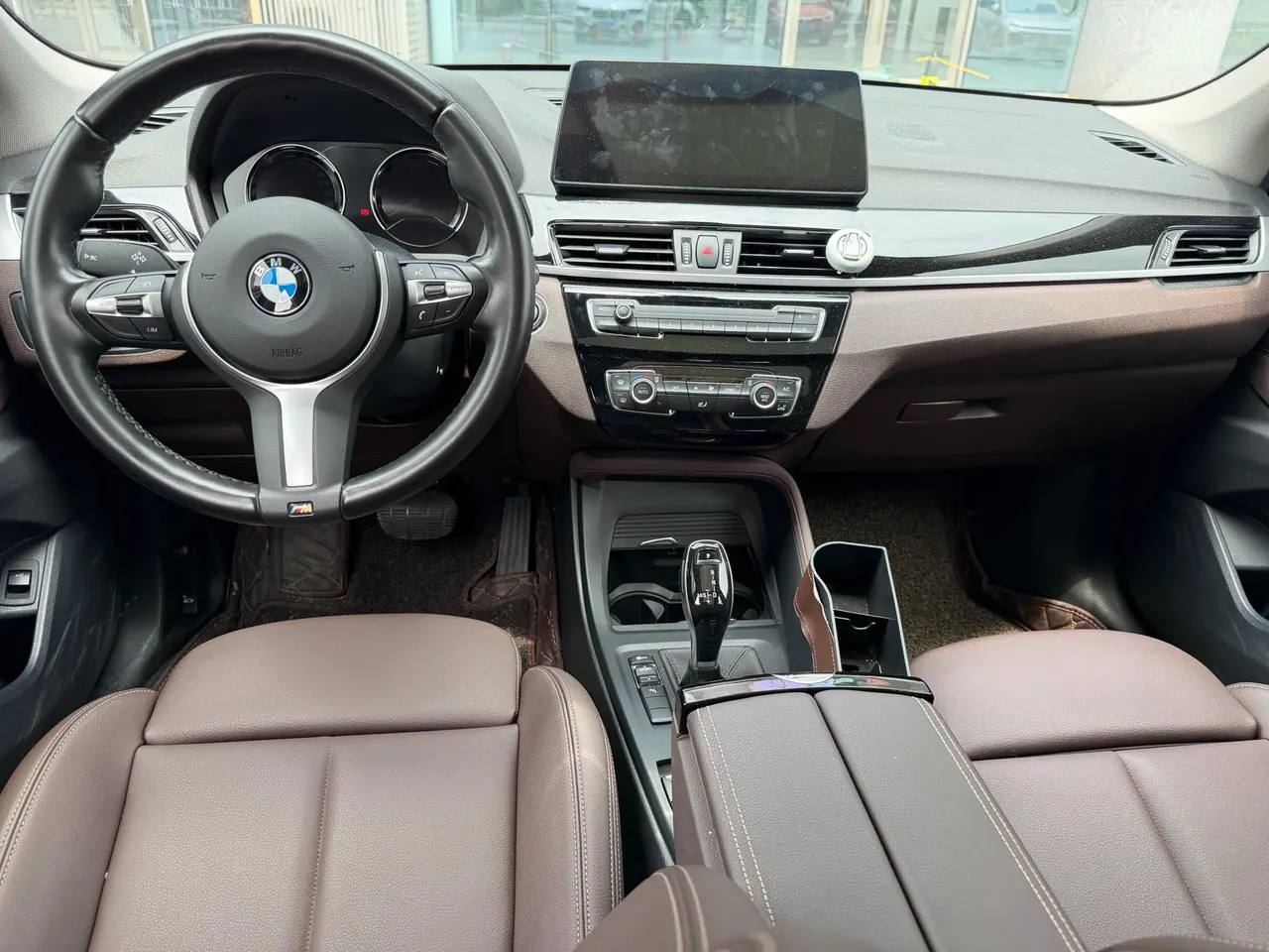 BMW 2022 X1 sDrive25Li 2.0T Leading Automatic Gear 4