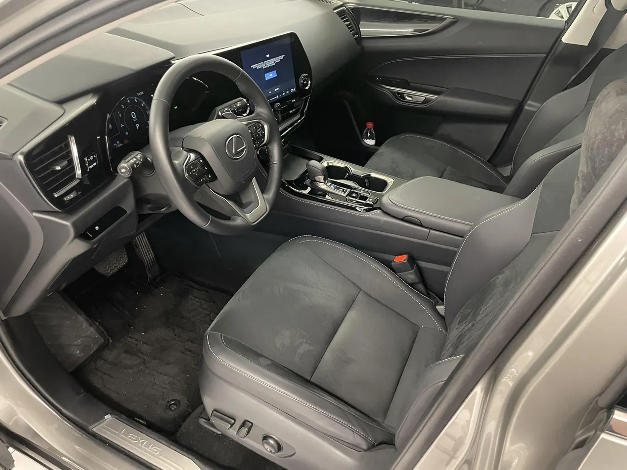 Lexus NX (Imported) 2024 NX260 2.5 Chuangchi Edition Automatic Gear 3