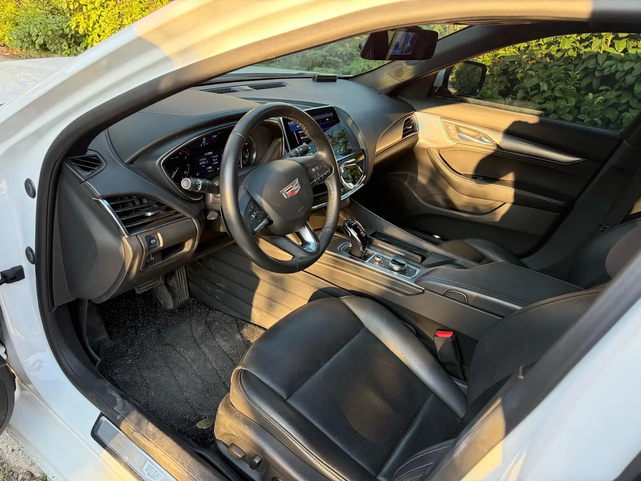 Cadillac 2021 CT5 2.0T 28T luxury automatic gear 3