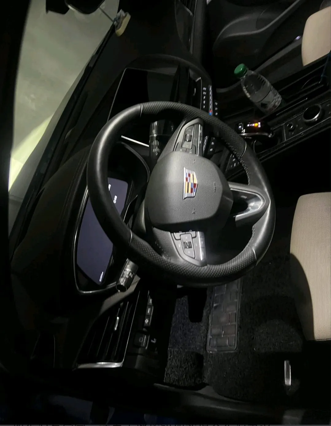 Cadillac 2022 CT5 2.0T 28T Platinum Automatic Gear 4