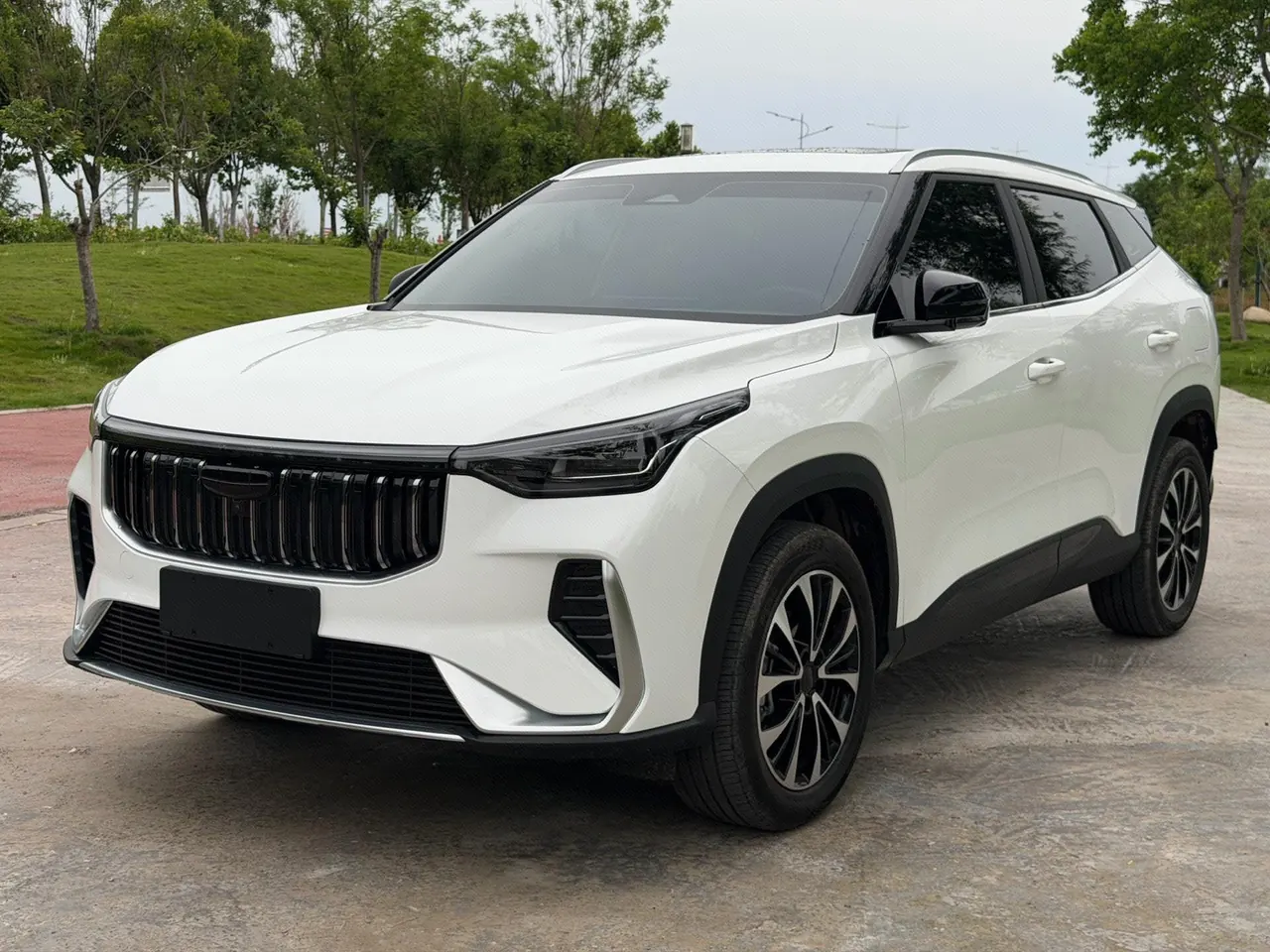 Geely 2026 Boyue 1.5TD Beautiful Automatic - View 1