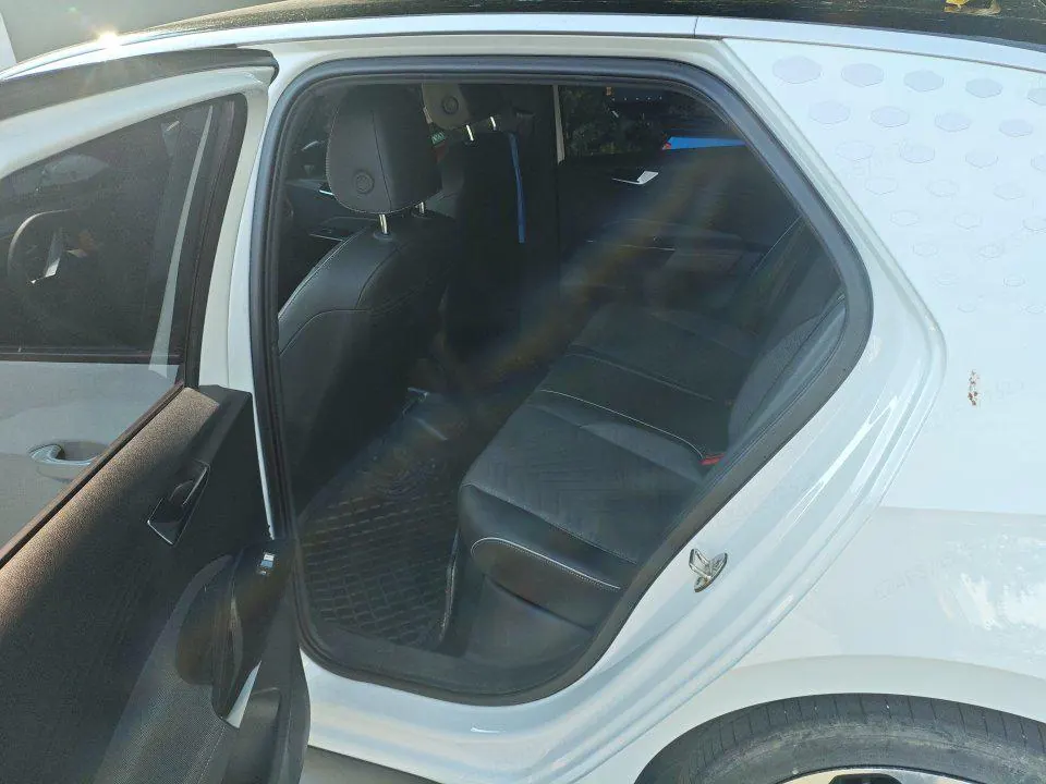 Volkswagen 2023 ID. 3 extremely intelligent version automatic transmission 5