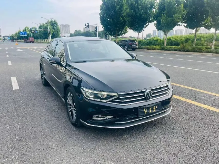 Volkswagen 2020 Magotan 2.0TSI 330TSI luxury automatic transmission 3