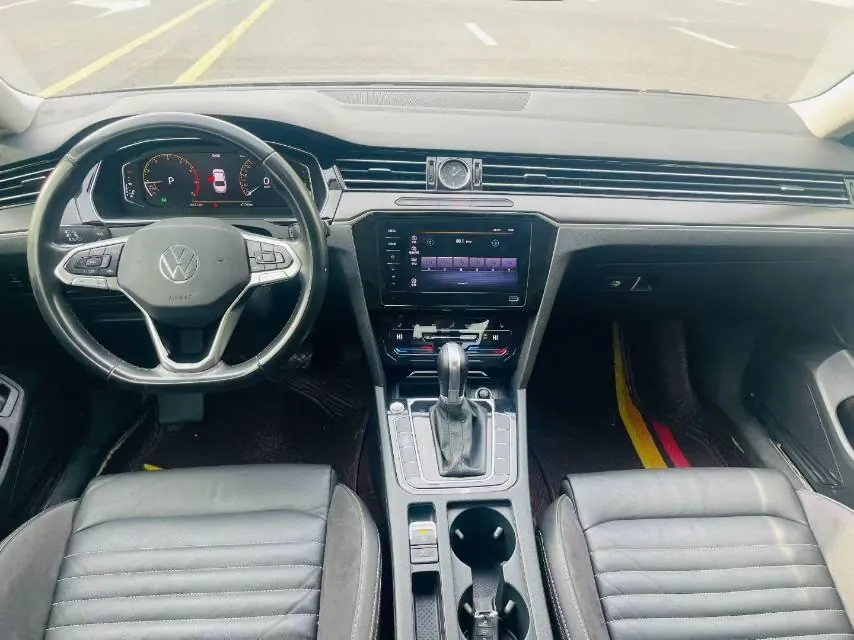 Volkswagen 2020 Magotan 2.0TSI 330TSI luxury automatic transmission 4